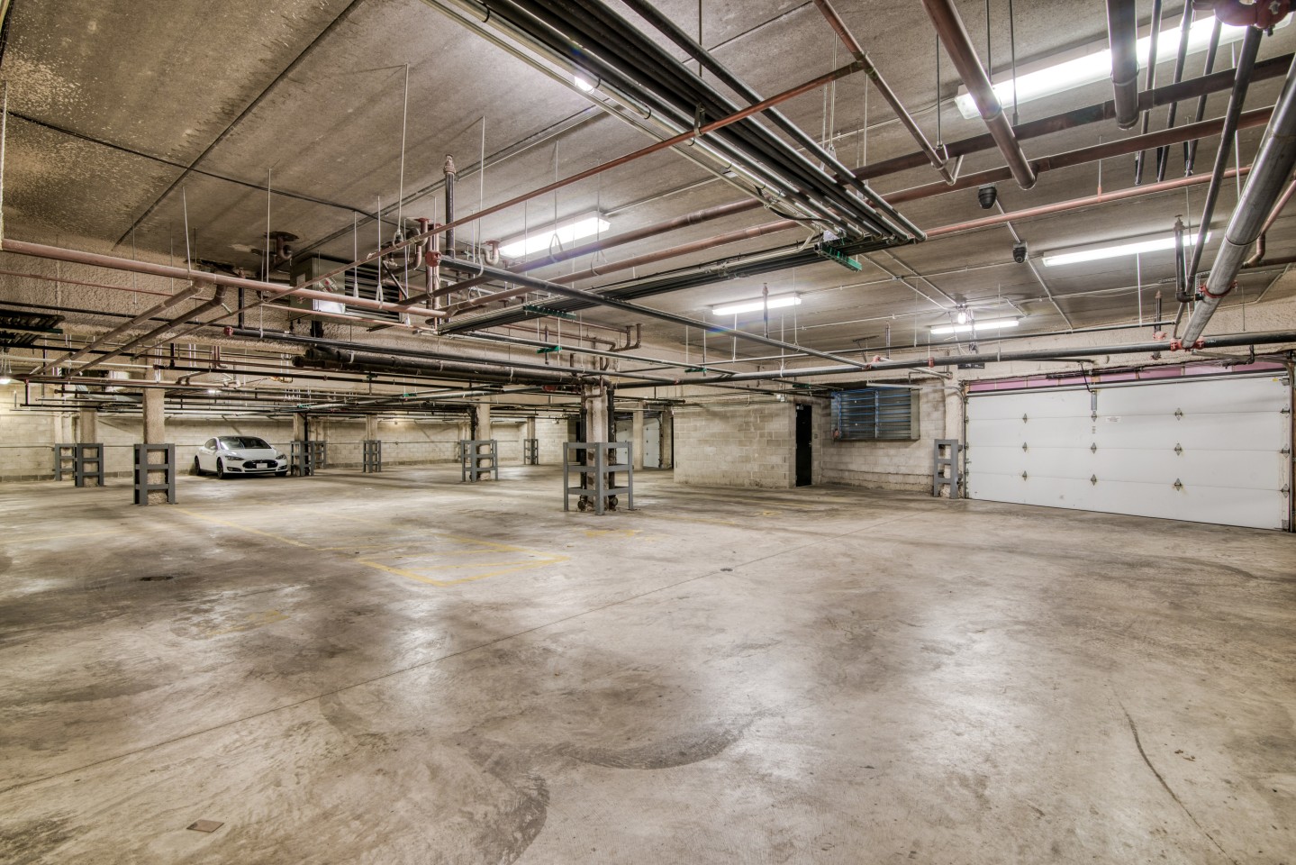 2500 Clybourn Image 5
