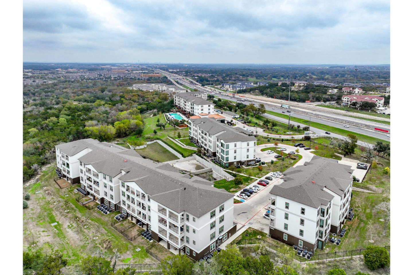 Reveal at Onion Creek Apartments Image 54