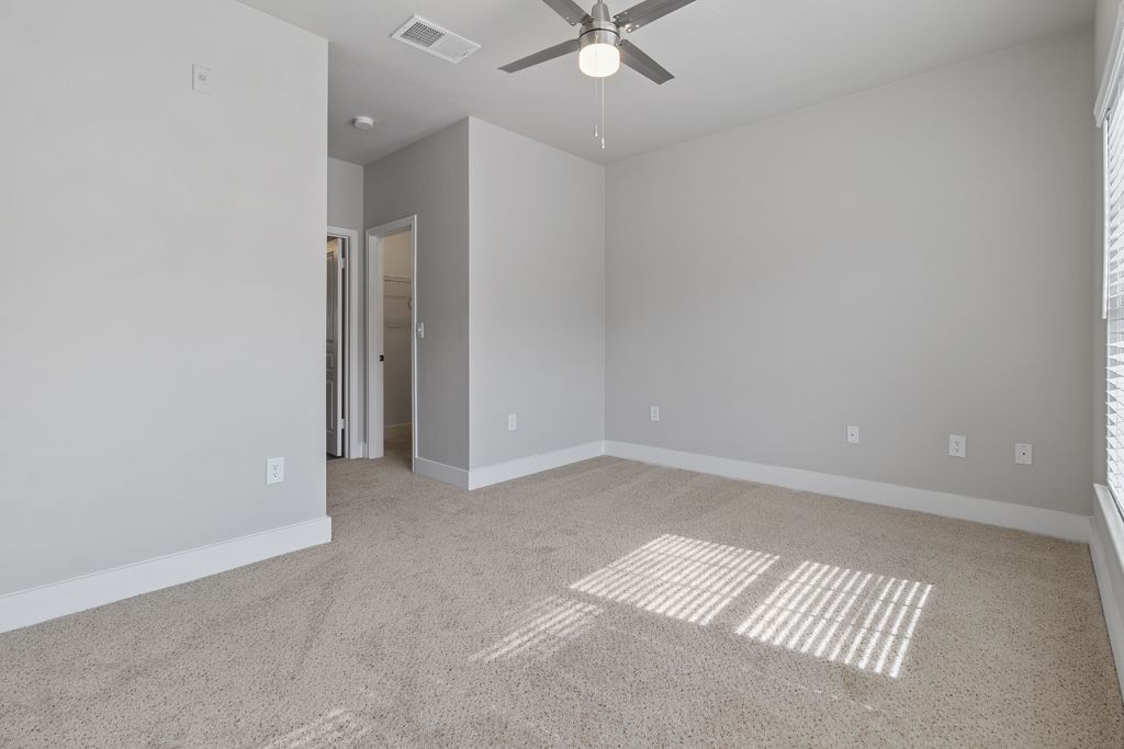 Oakville Apartments Image 14