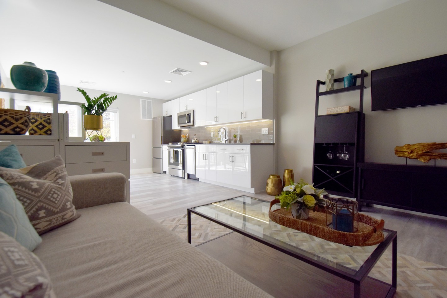 1177 Greens Farms Image 11