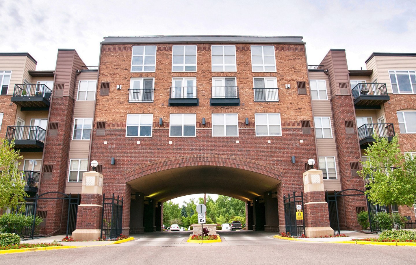 The Landings at Silver Lake Village Image 44