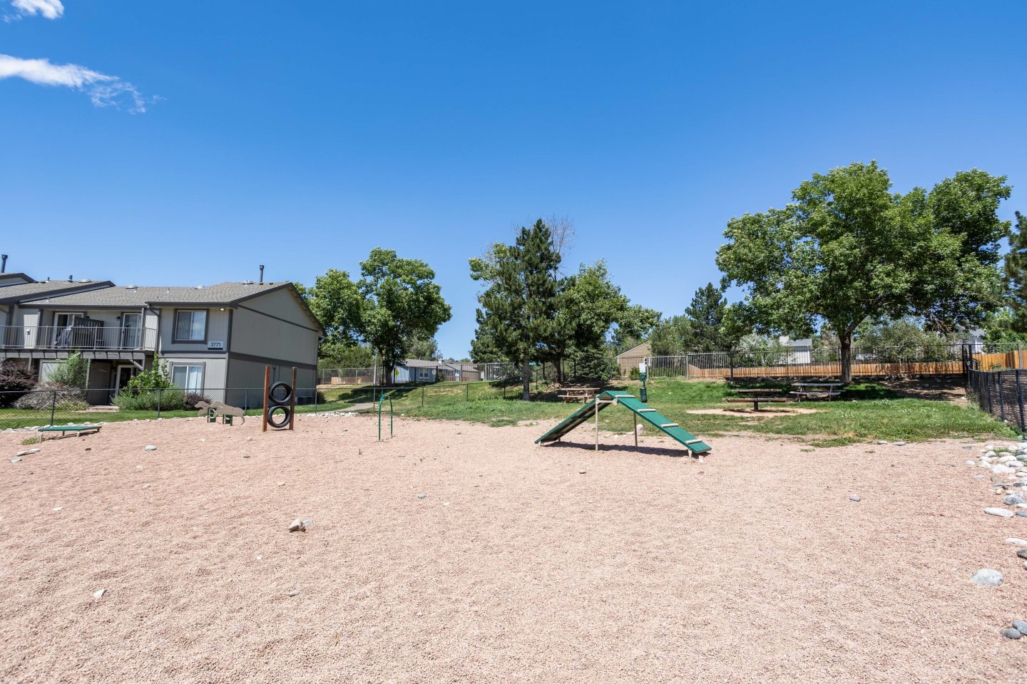 Broadmoor Ridge Image 3