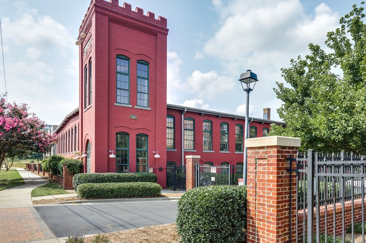 ALPHA MILL APARTMENTS HOMES Image 14