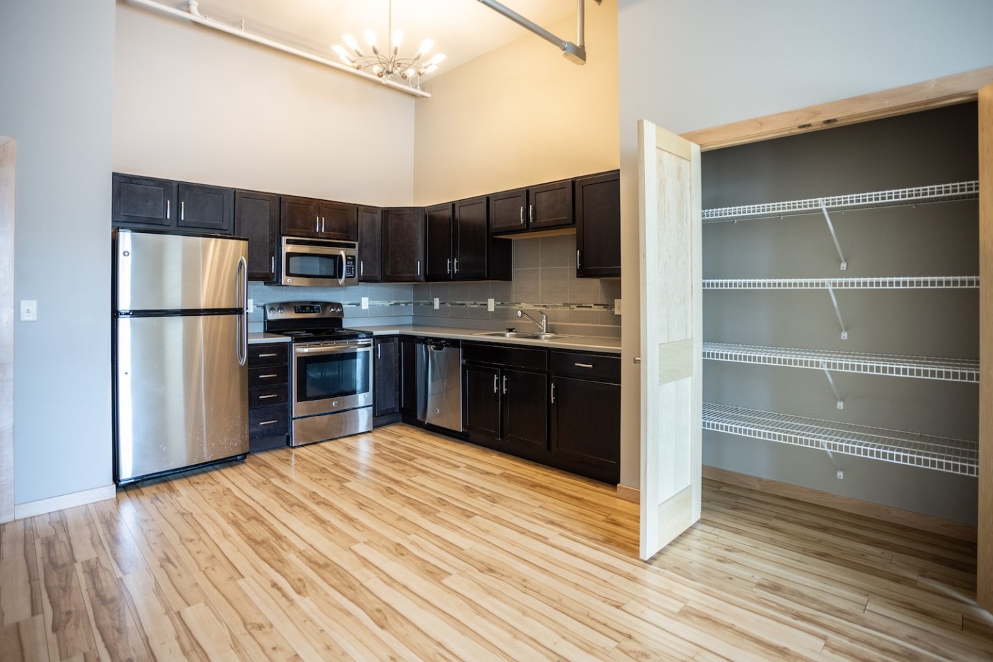 Uptown Exchange Lofts Image 14