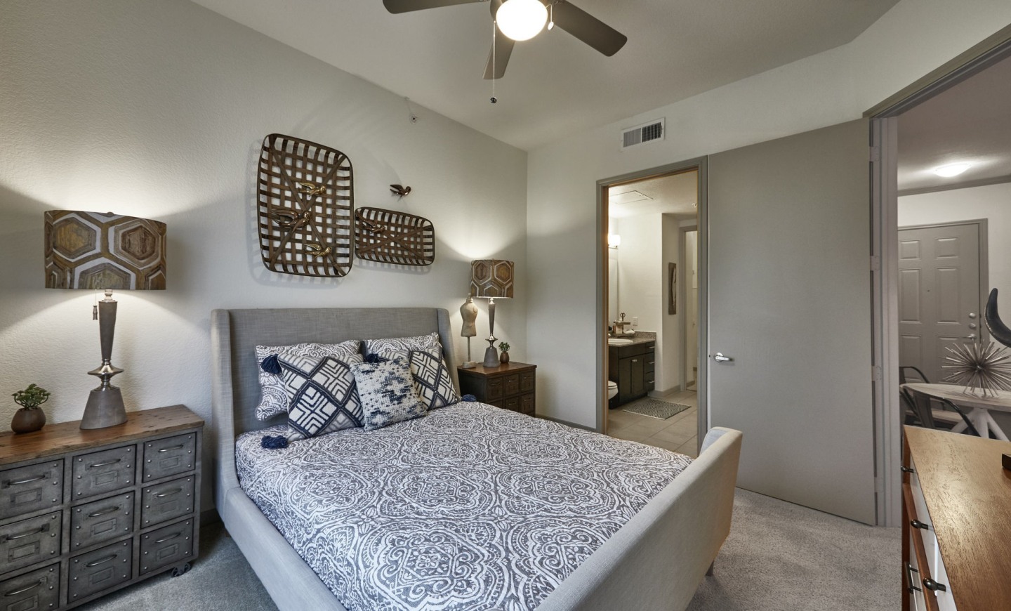 Standard at CityLine I & II Image 29
