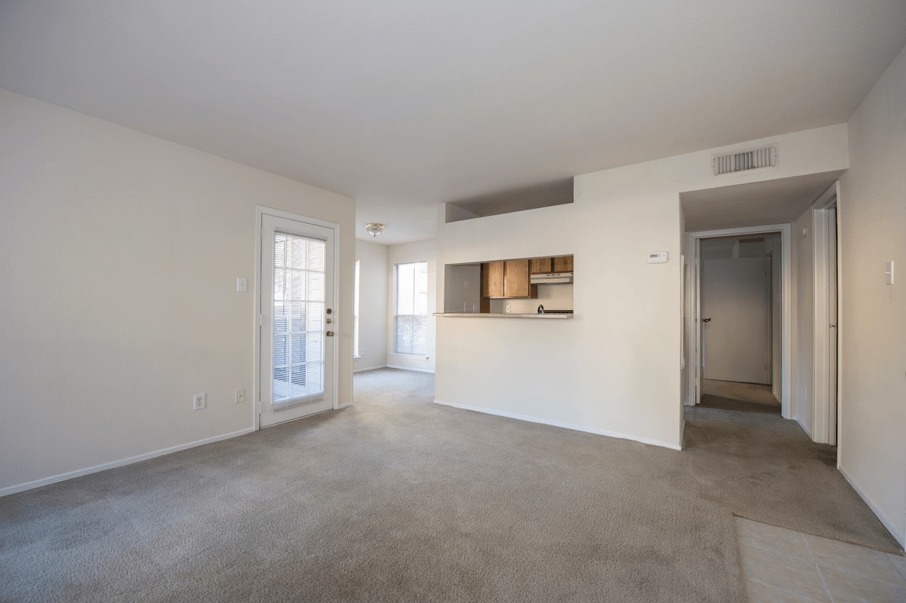 Elm Creek Apartments Image 2