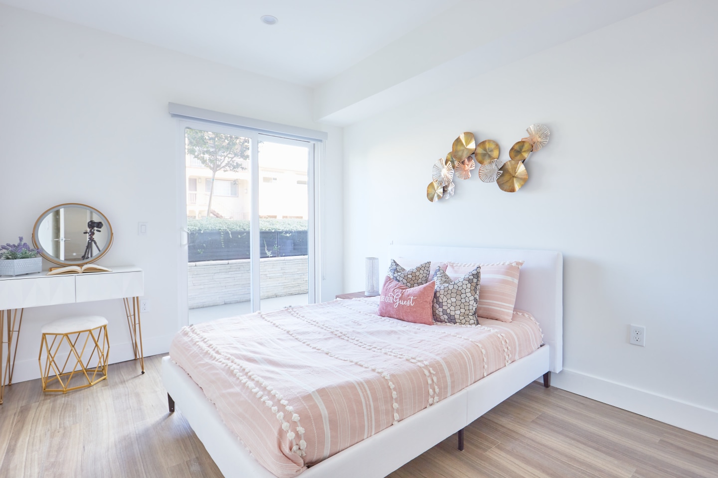 1515 Colby Ave - Co-Living Image 10