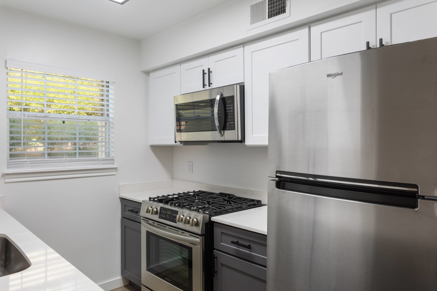 Brentwood Oaks Image 11