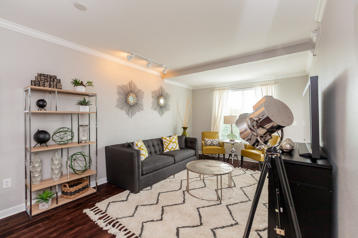 45 Madison Image 17
