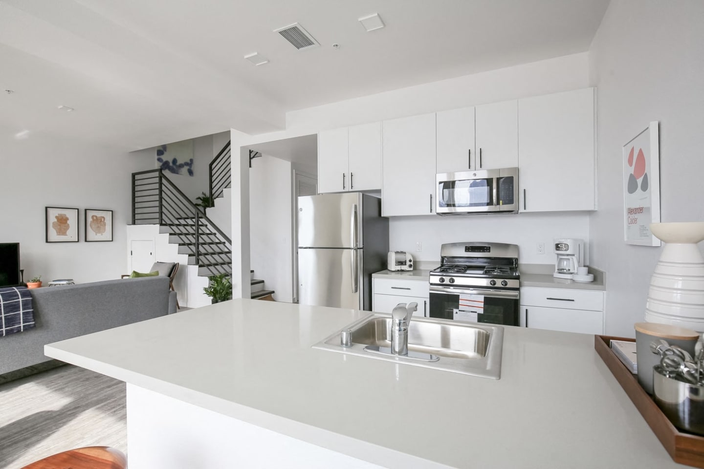 3030 Chapman Image 2