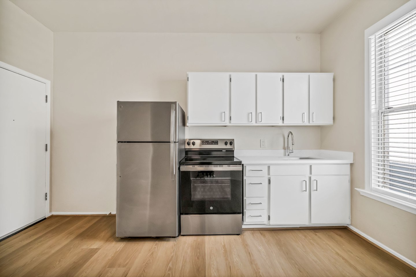 57 Taylor Image 17