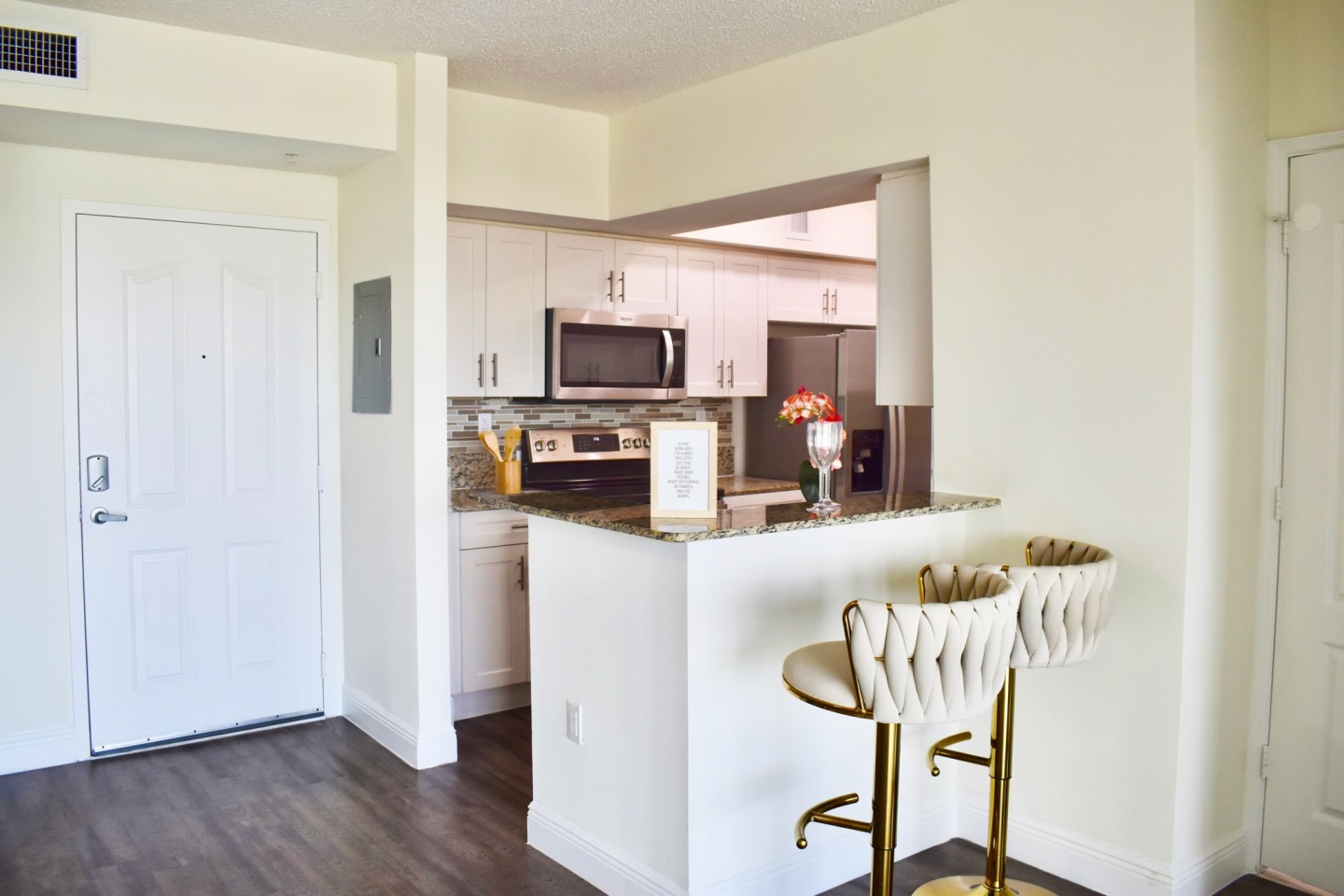 Intracoastal Yacht Club Image 13