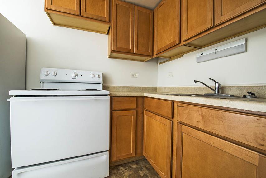 13905 S Clark Image 3