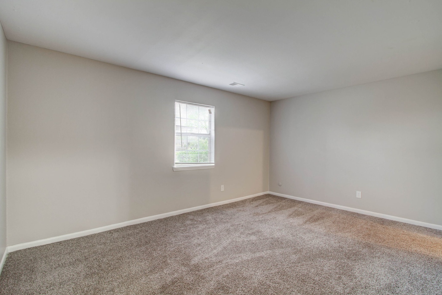 Lenox Image 15