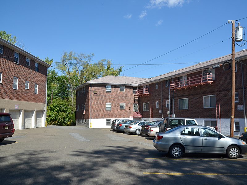 Oak Terrace Image 7
