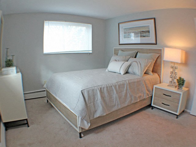 Valley York Apartments Image 3