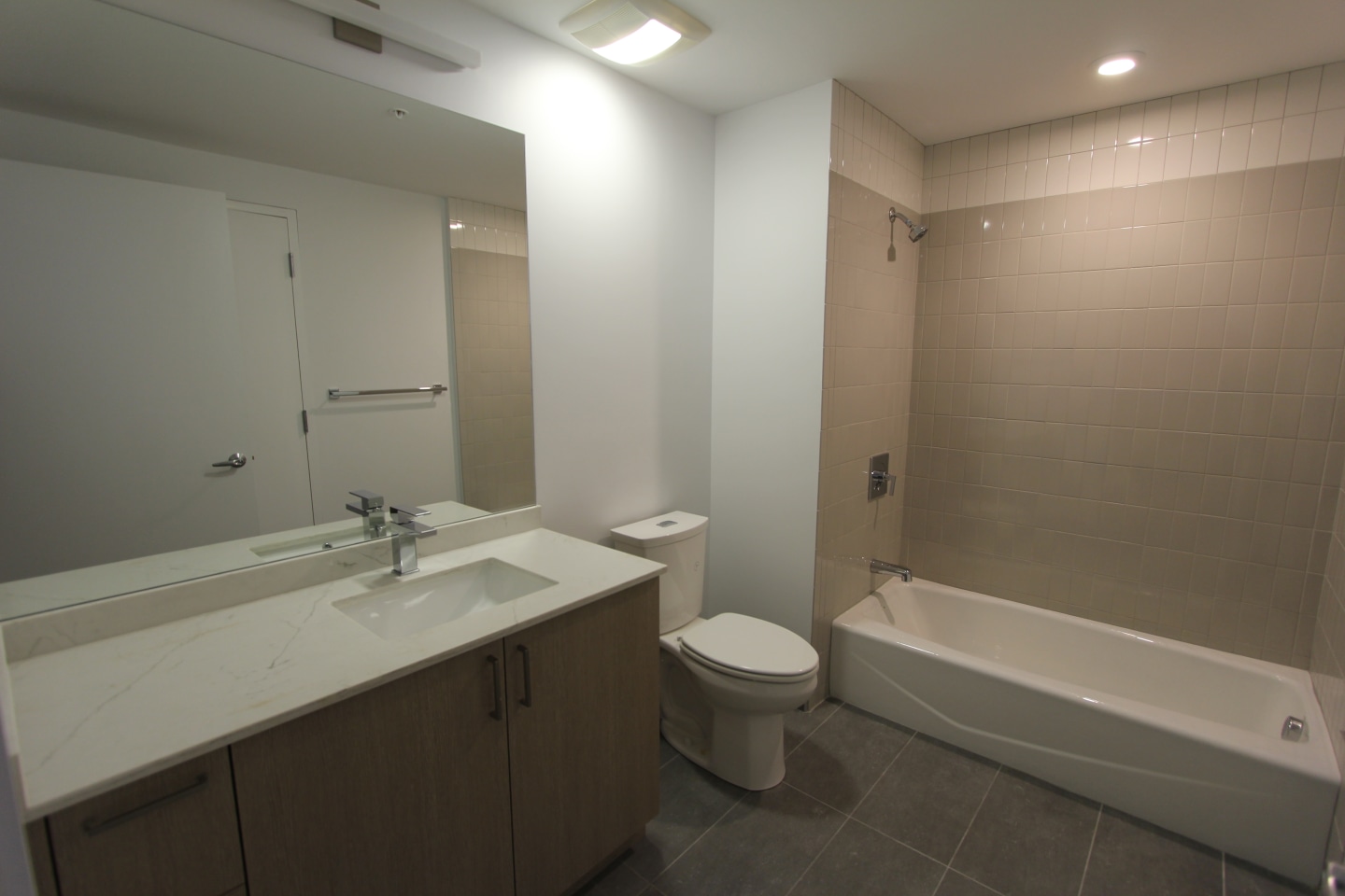 150 Camden Image 7