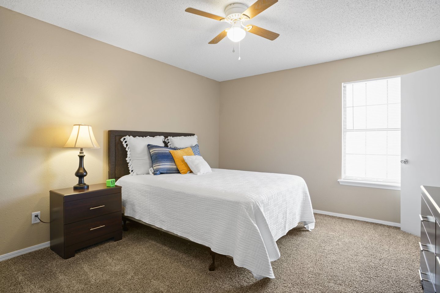 Diamond Crest Townhomes Image 19