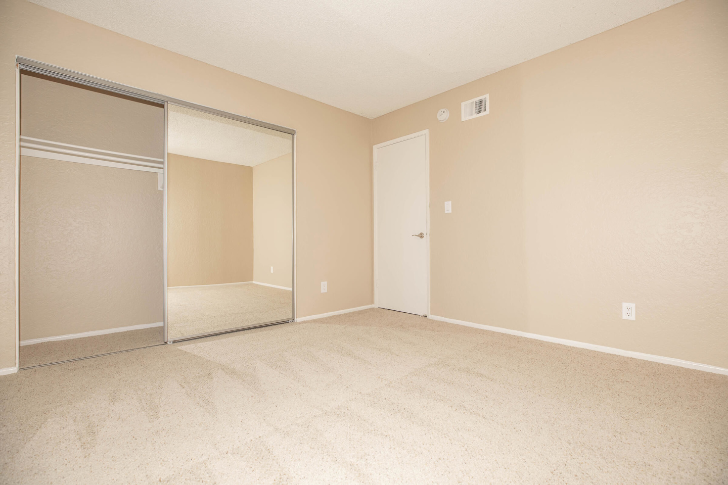 Park City Apartment Homes Image 17