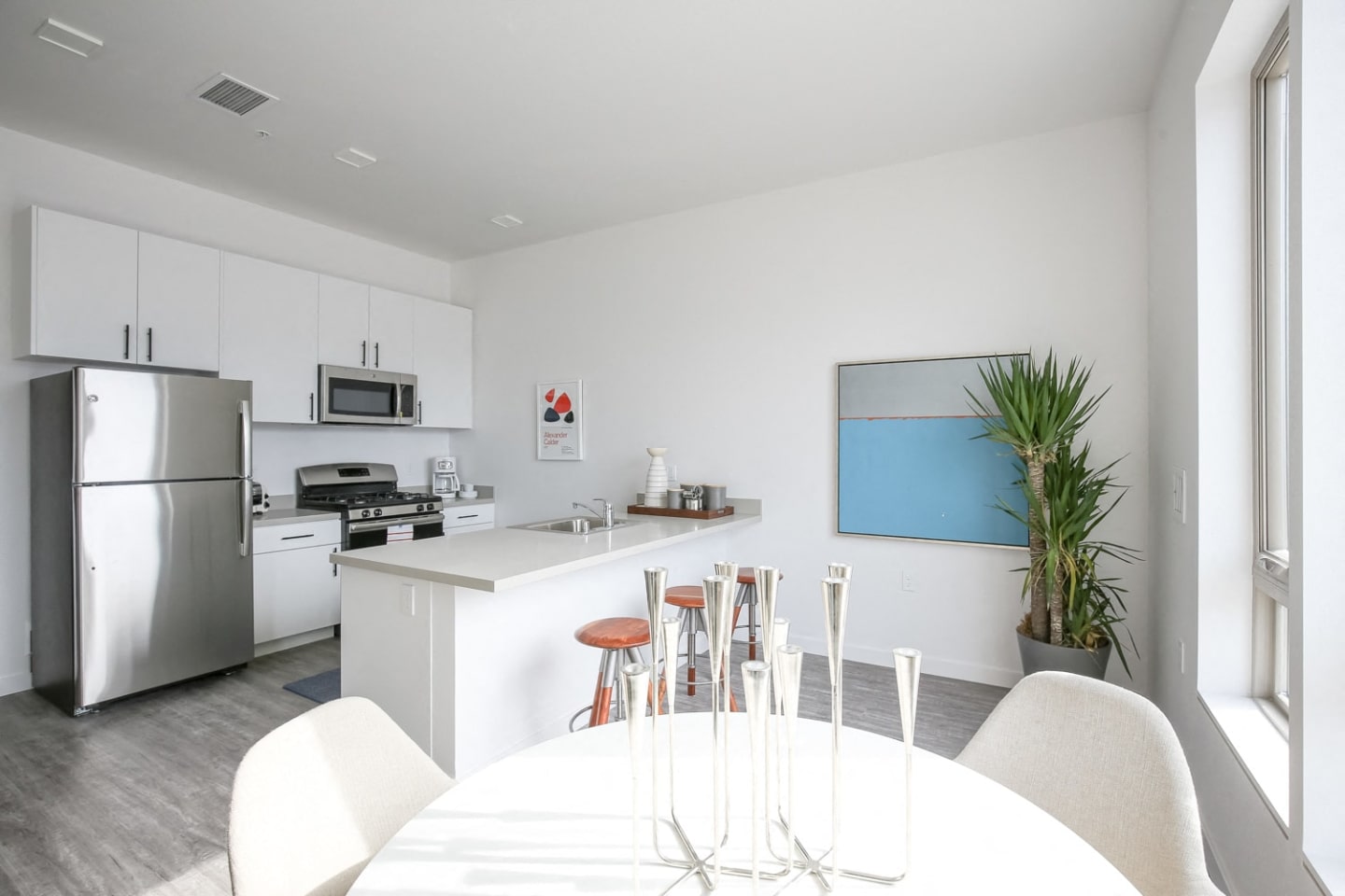 3030 Chapman Image 1