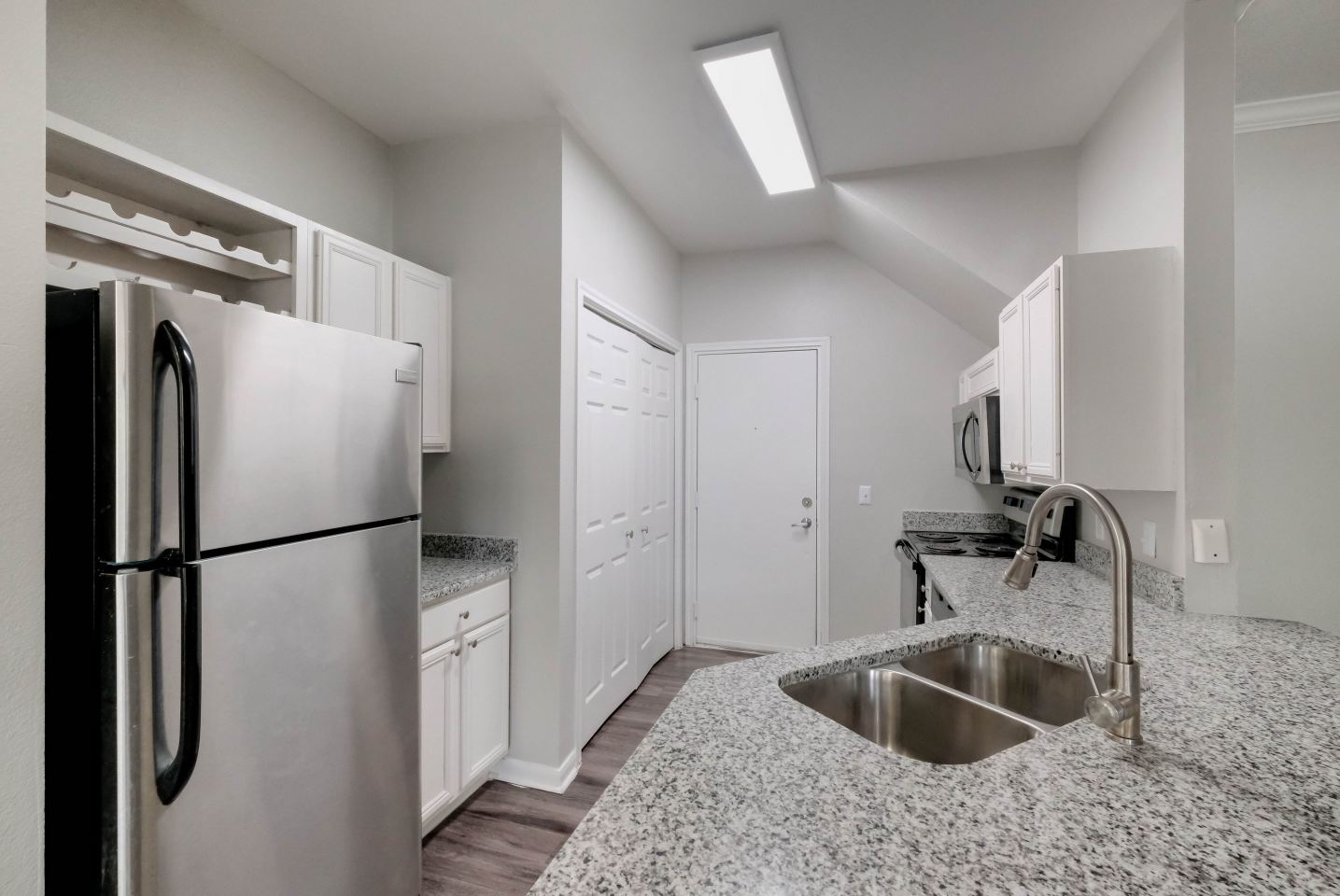 Castle Hills Townhomes Image 27