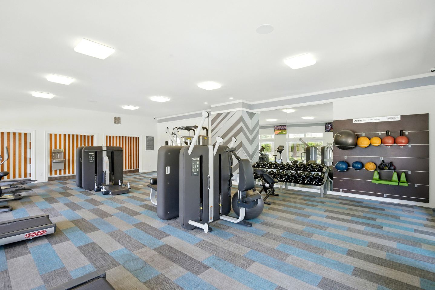 The Grove Luxury Apartments Image 1