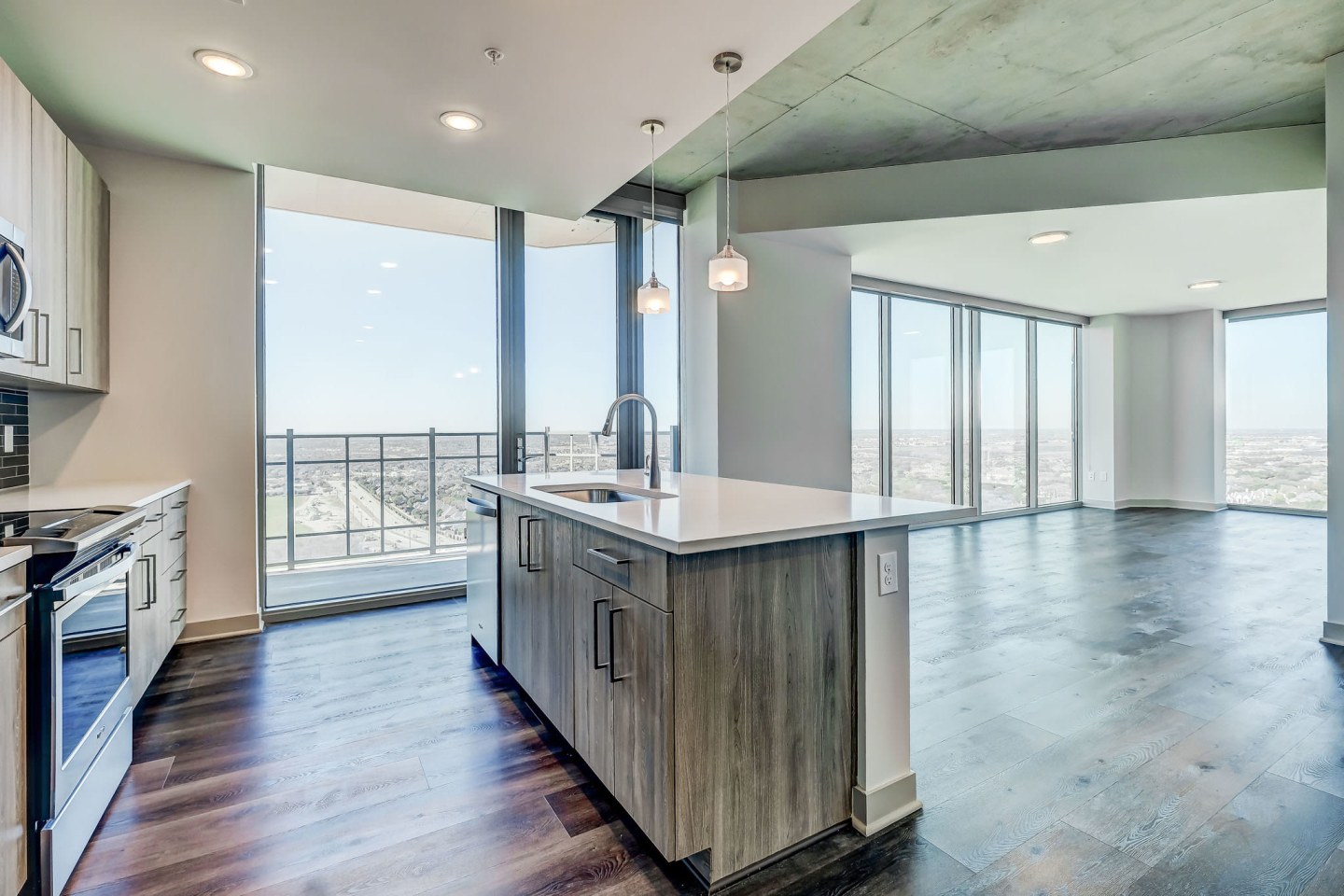 Skyhouse Frisco Station Image 27