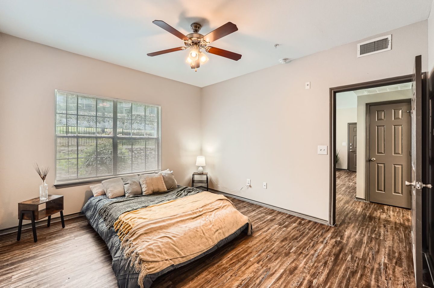 Eastside at 2201 - Affordable Housing Image 2