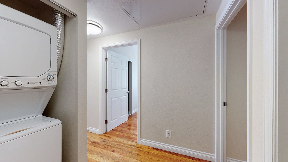 1485 Clayton Image 15