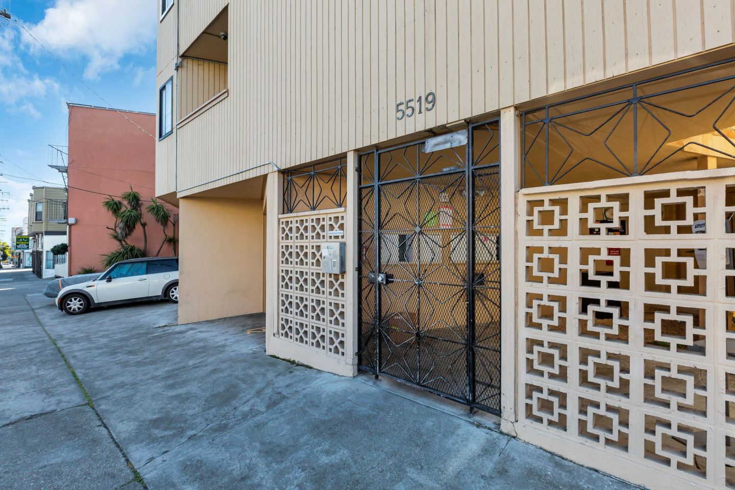 5519 Mission St Image 25