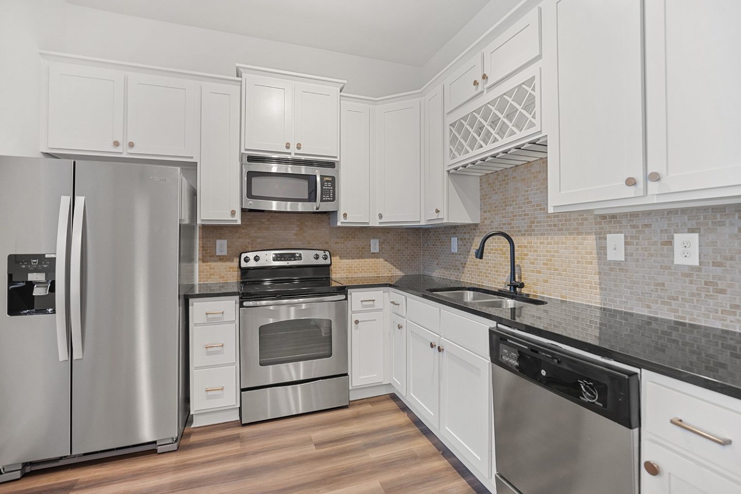 Lofts at Weston Lakeside Image 24