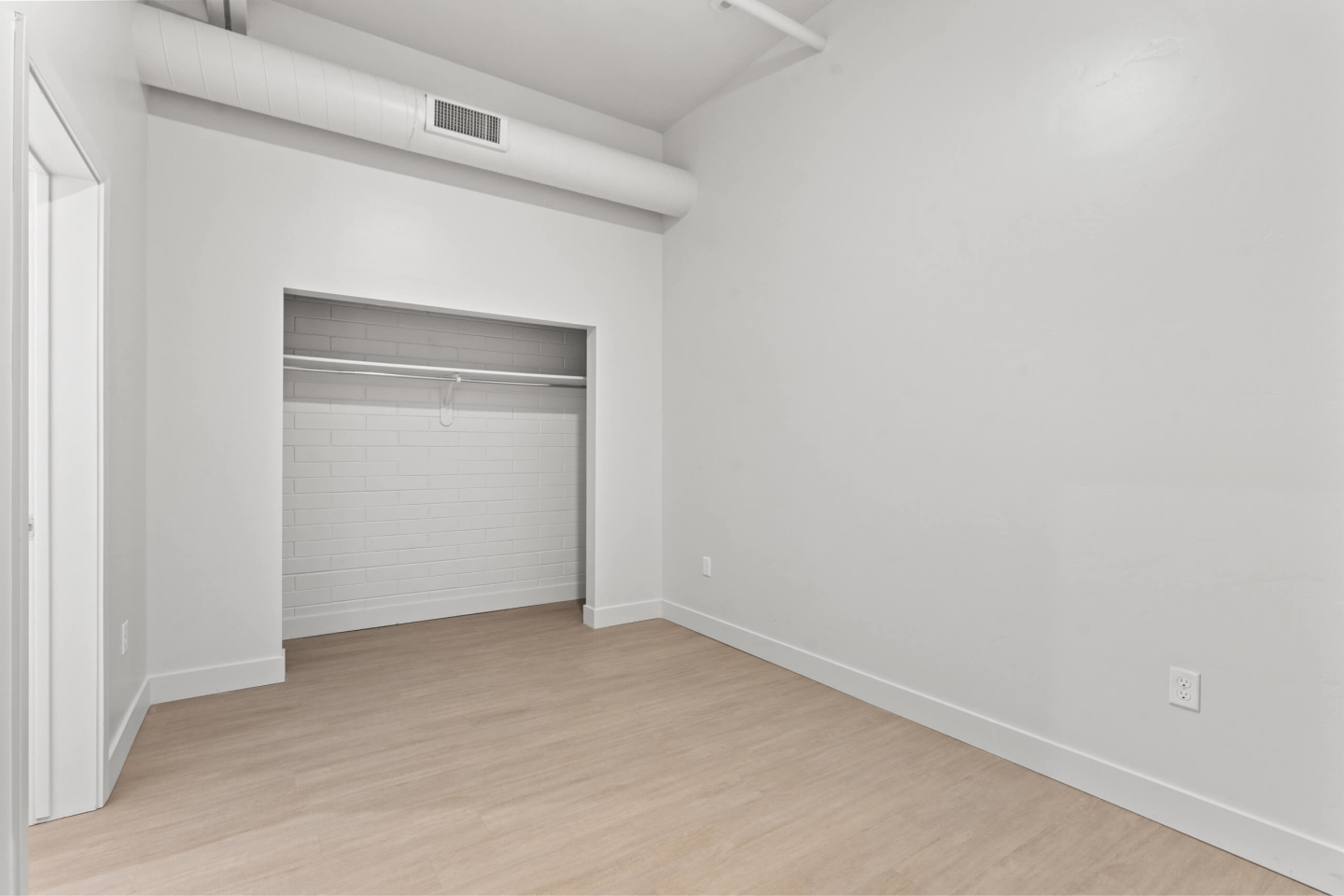 Brickside Heights Image 41