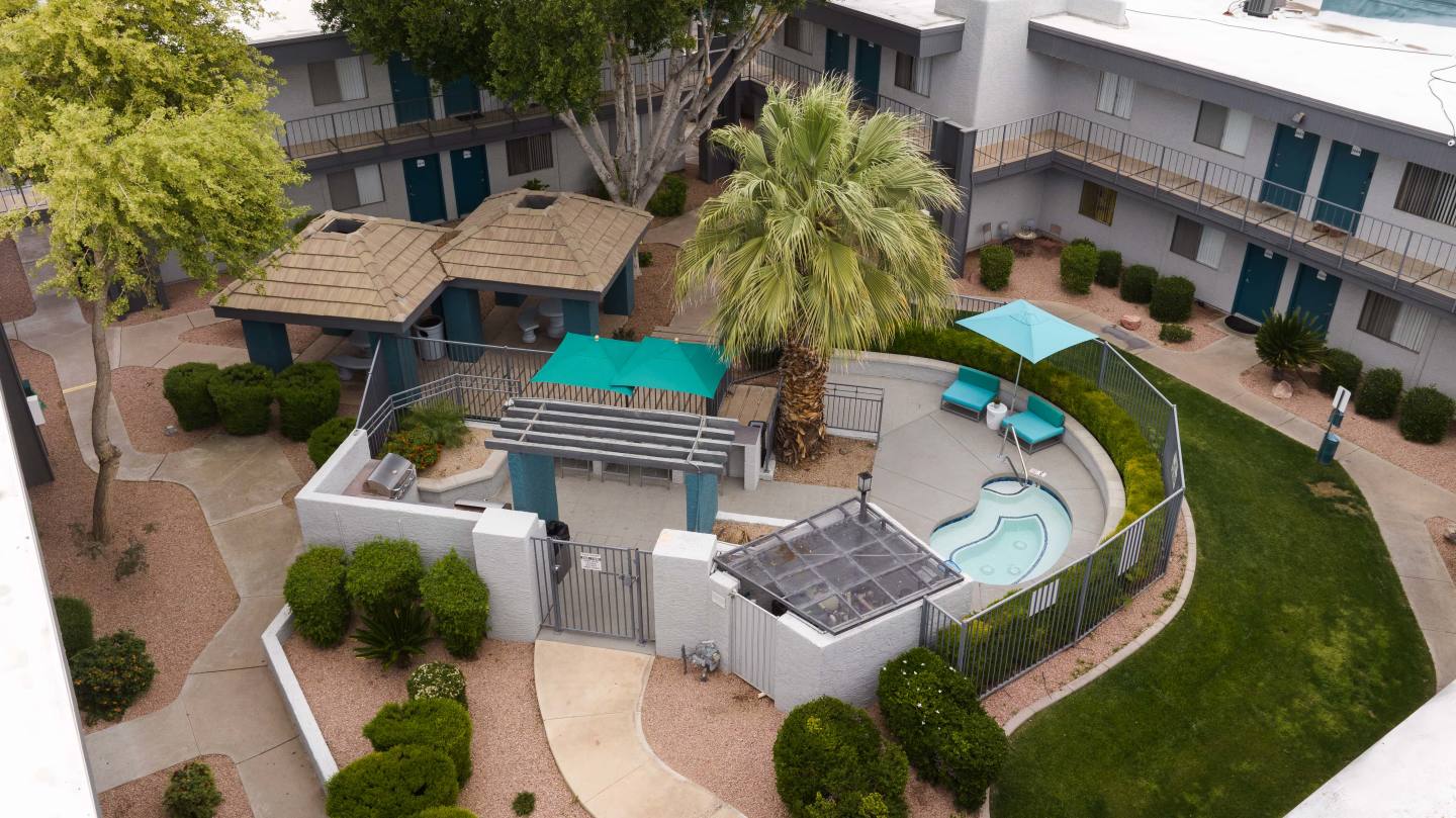 Camelback Cove Apartments Image 36