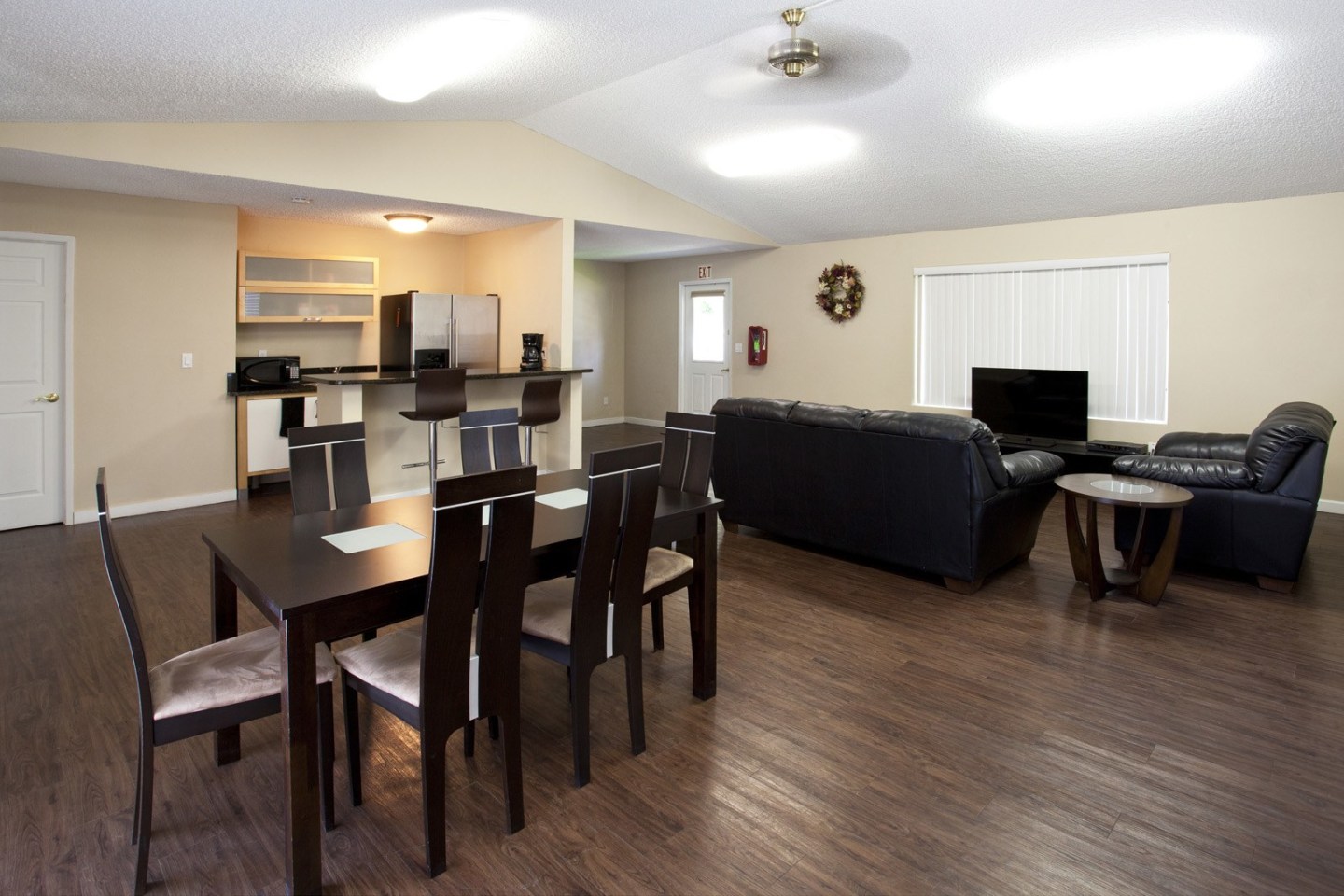 Tower Apartments Image 8