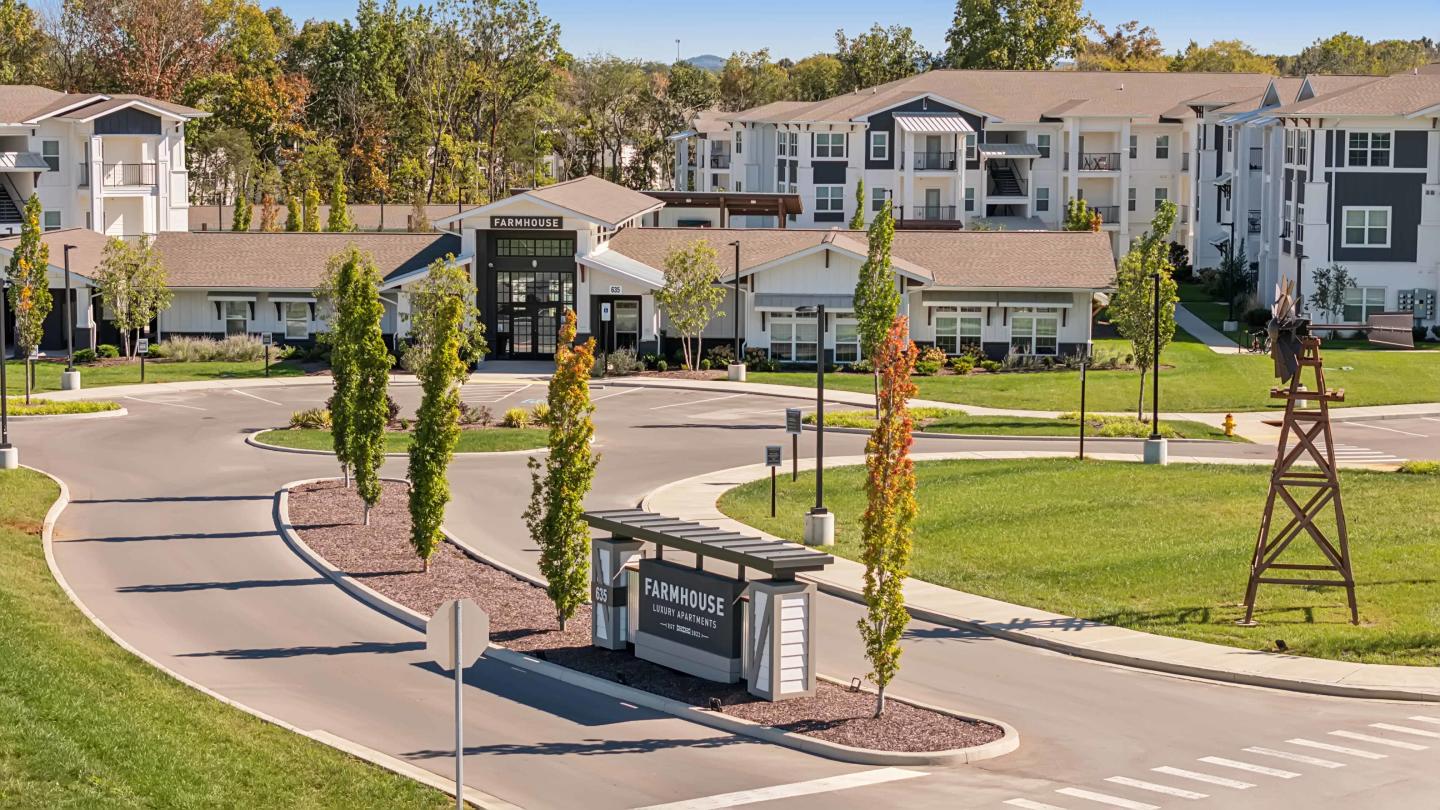 Farmhouse Luxury Apartments Image 20