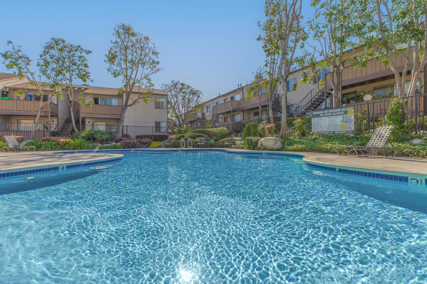 Harbor Point Apartments Image 3