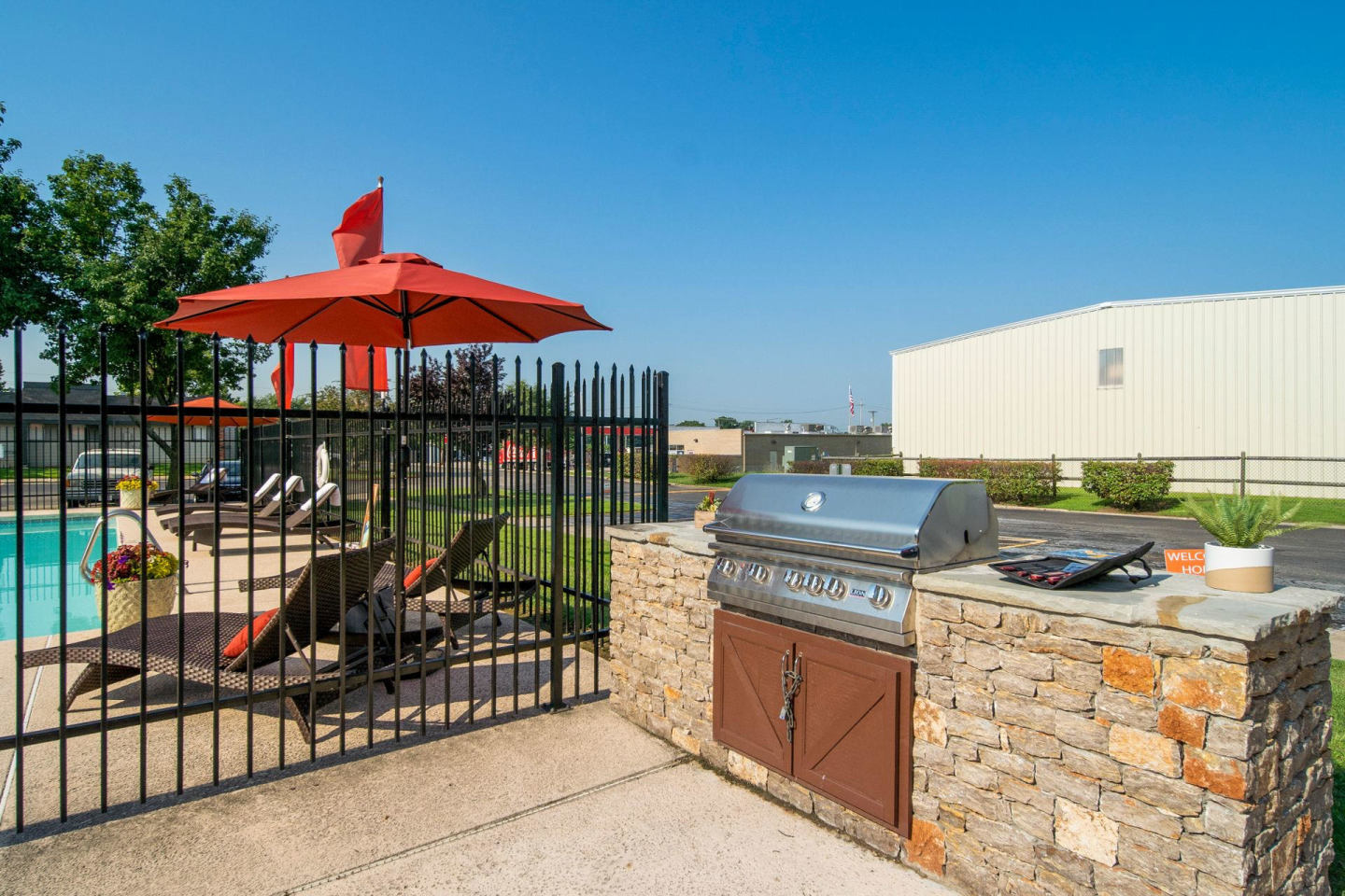 Brookwood Apartments Image 9