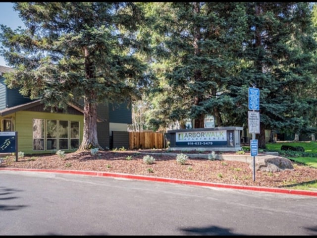 Arbor Walk Apartments Image 18