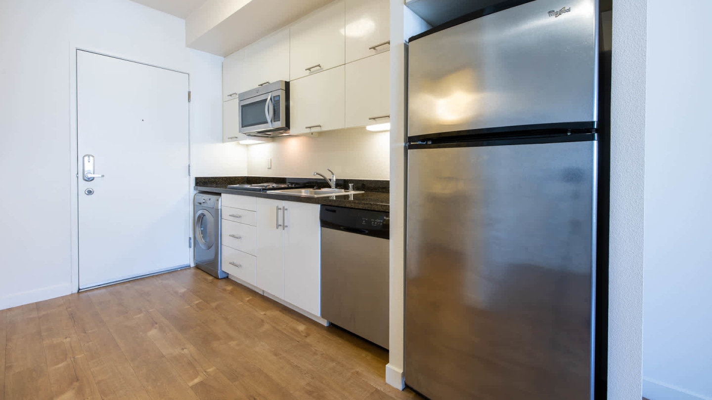 Eleve Lofts and Skydeck Image 6