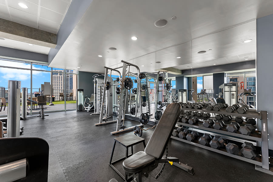 SkyHouse Dallas Apartments Victory Park Image 8