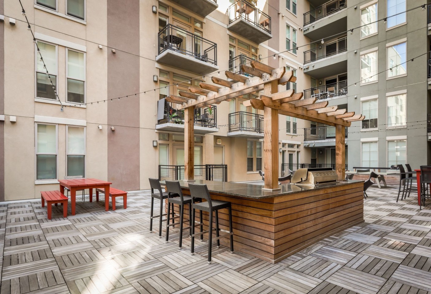 TwentyOne01 on Market Apartments Image 12