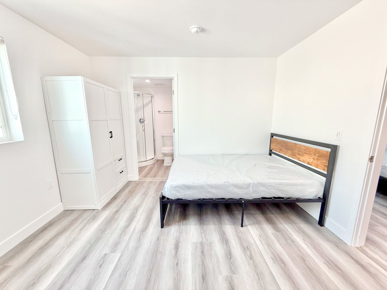 1329 W 36th Street - Co-Living Housing Image 26