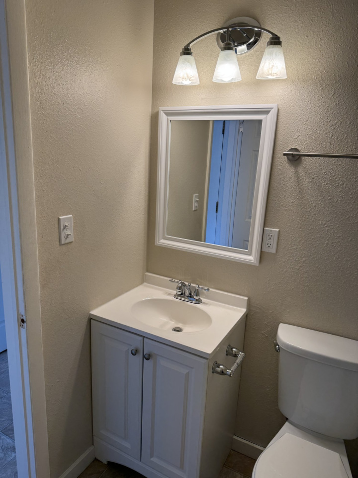 Airlan Arms Apartments Image 33