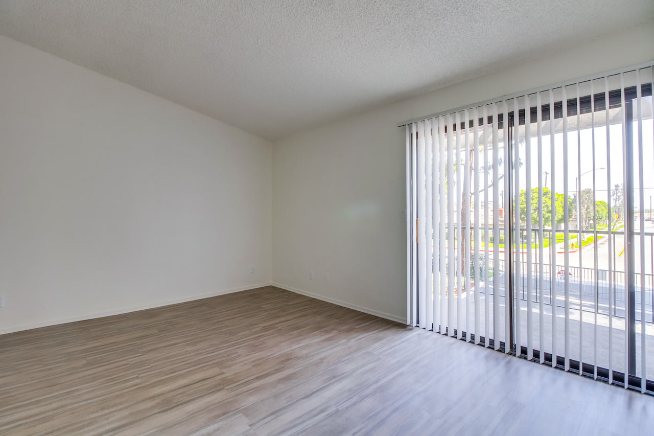 Harbor Cliff Apartments Image 14