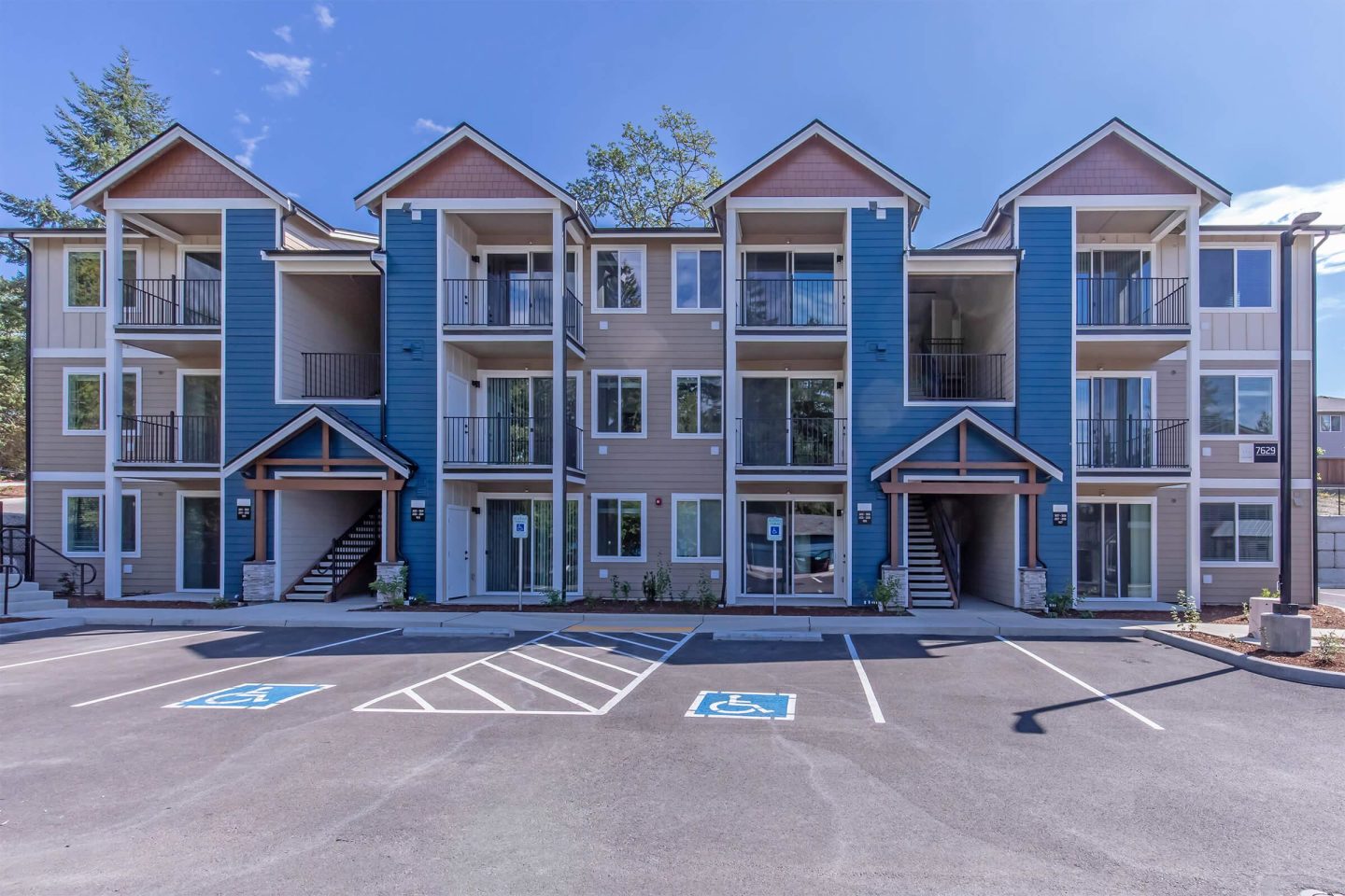 Lakeview Apartments Image 65
