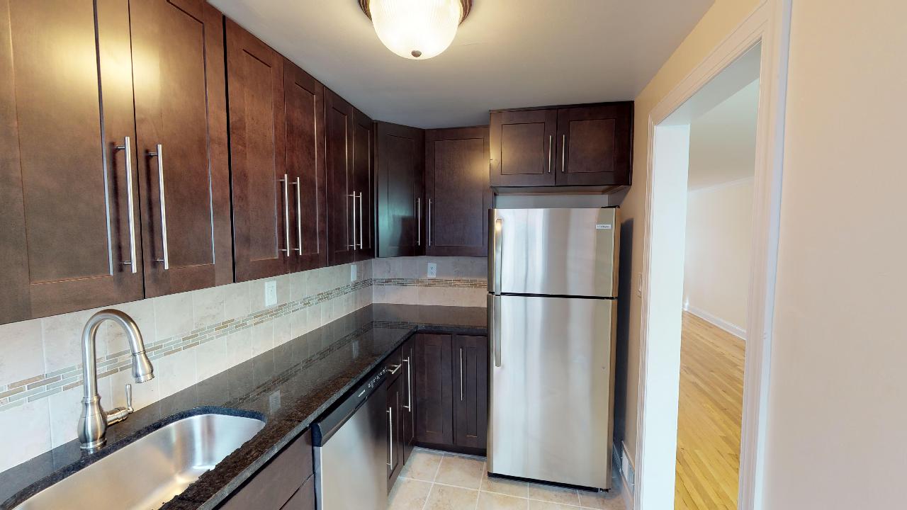 Spring Hill Apartments Image 12