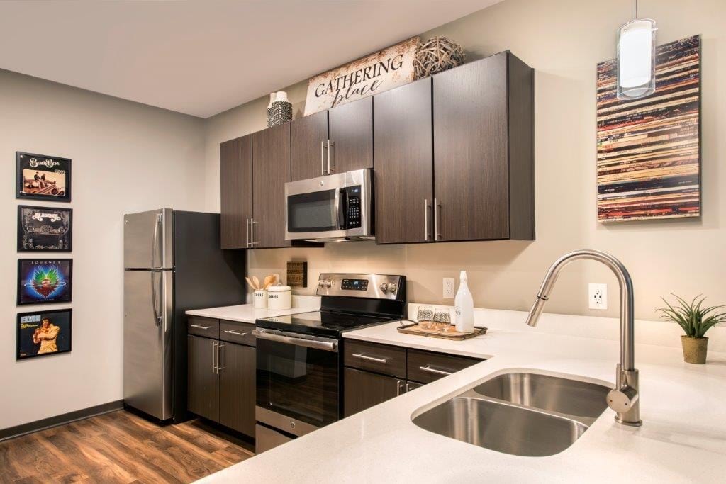 306 Riverfront Image 7