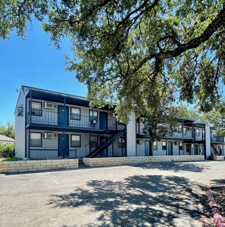 Greenway Apartments Image 1