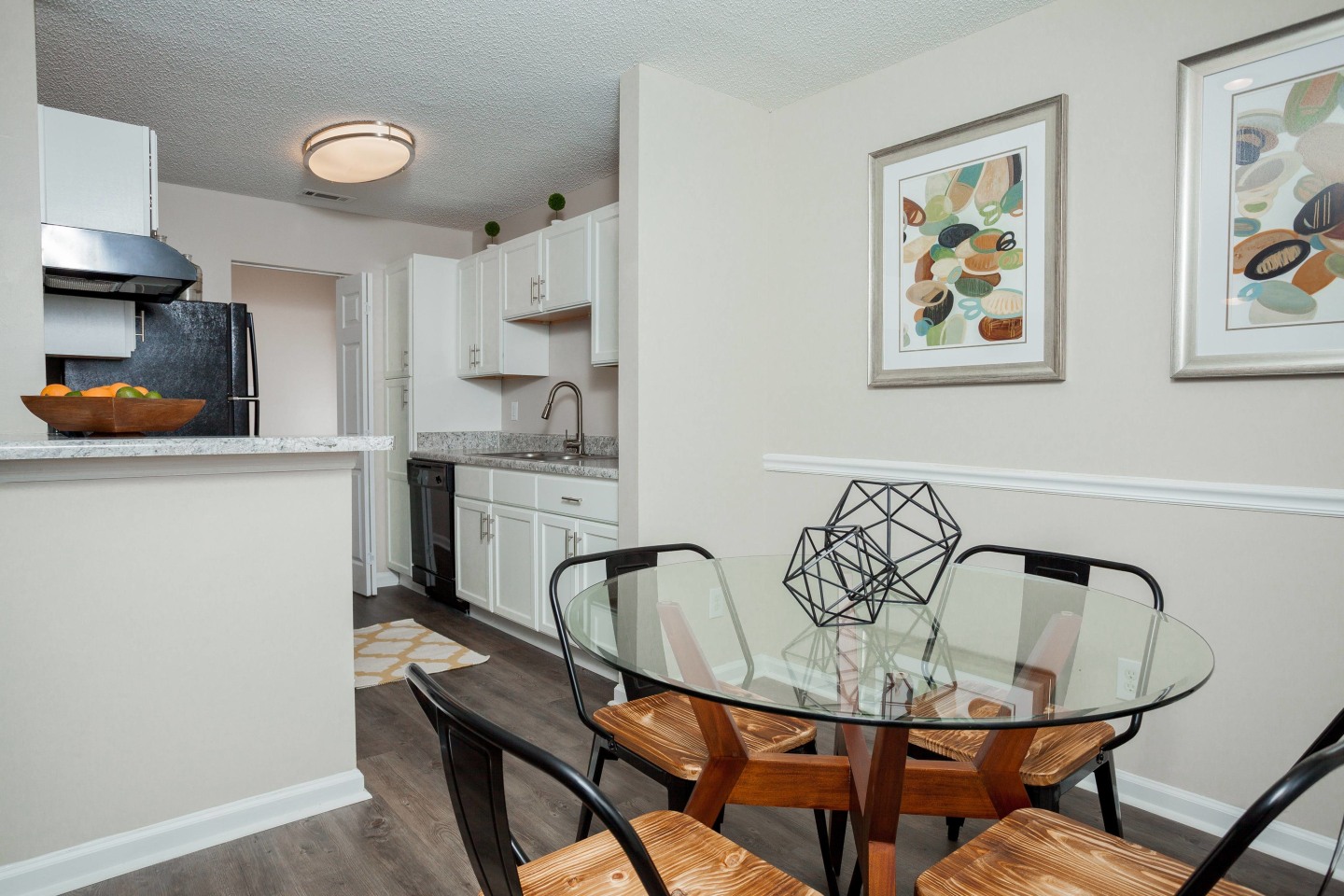 Arbors at Brookfield Apartments Image 6