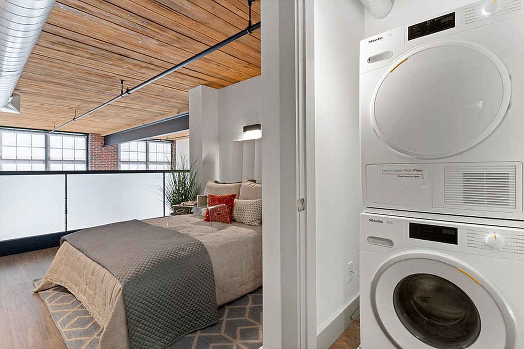 Riverwalk Lofts Image 42